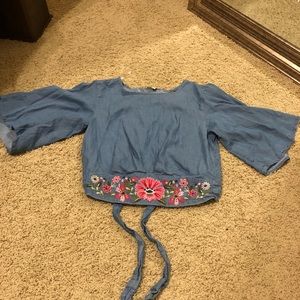 Gianni Bini Denim And Floral Crop